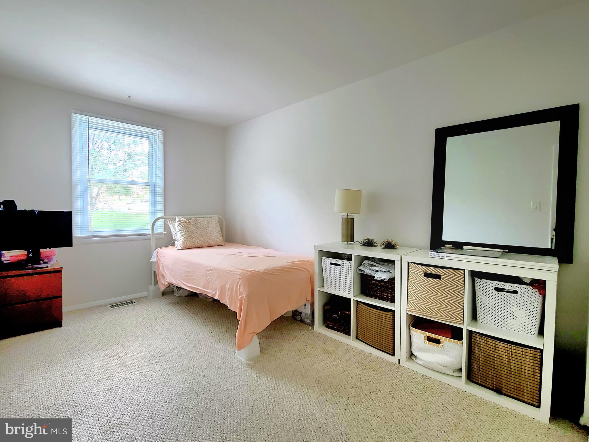 BELMONT - Residential