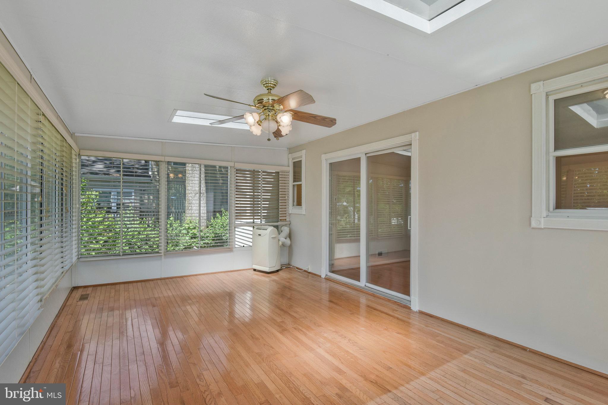 WESTMORE - Residential