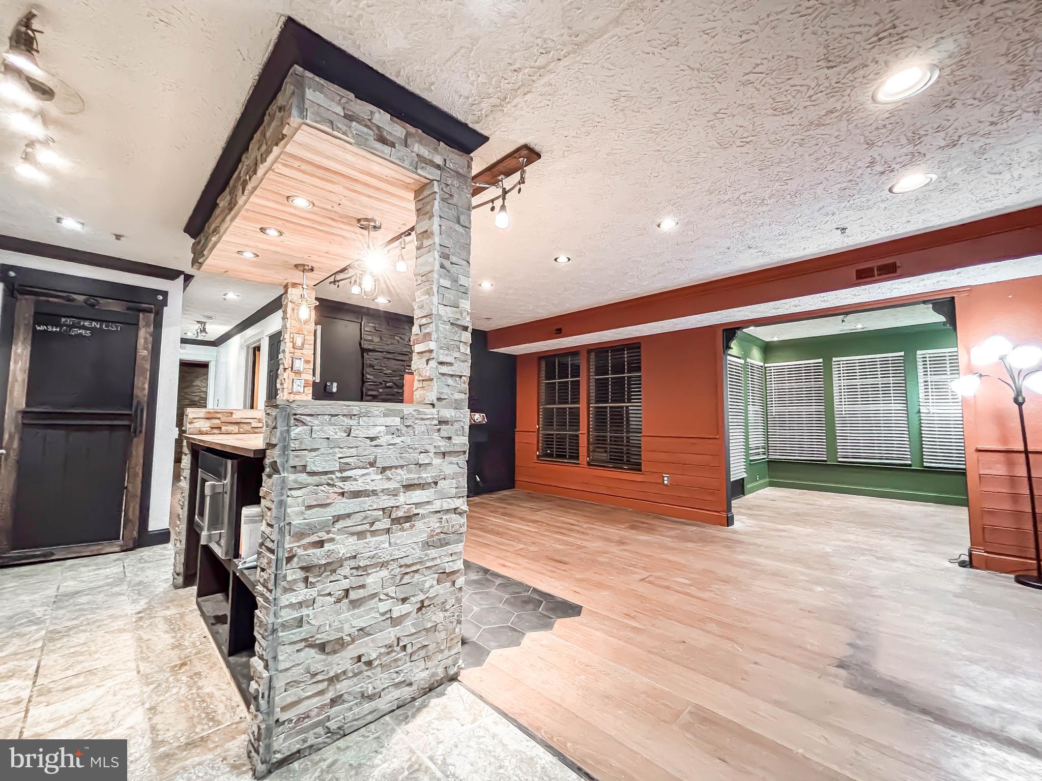 909 WOODBRIDGE COURT H 909-H