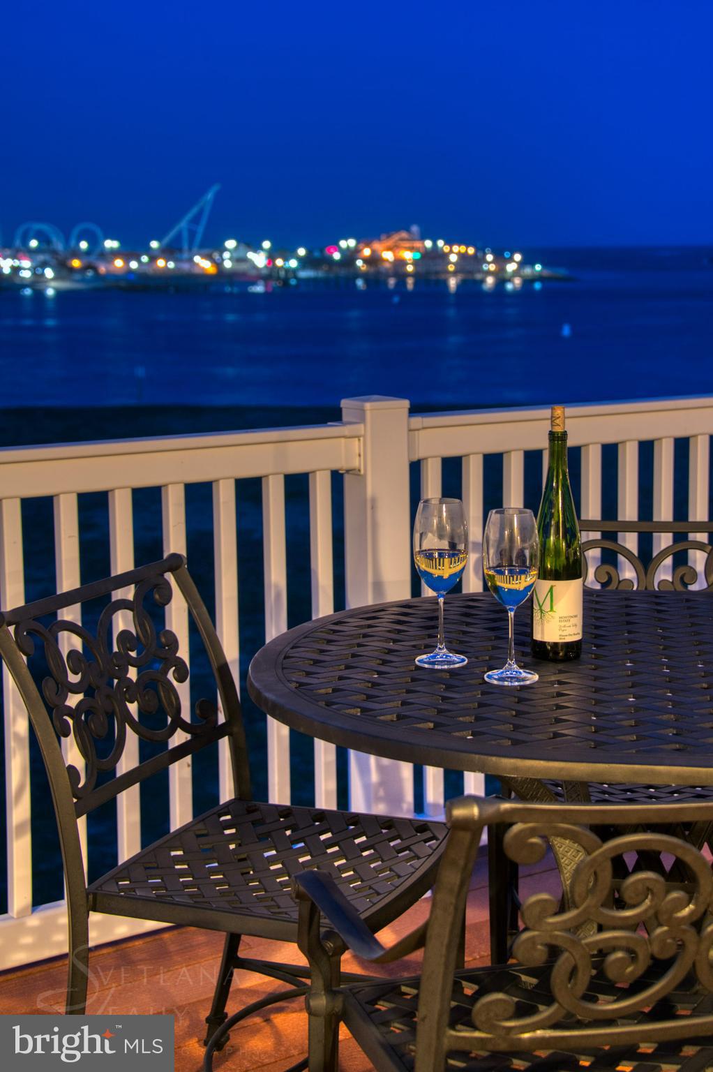 MARTHA'S  LANDING - Residential