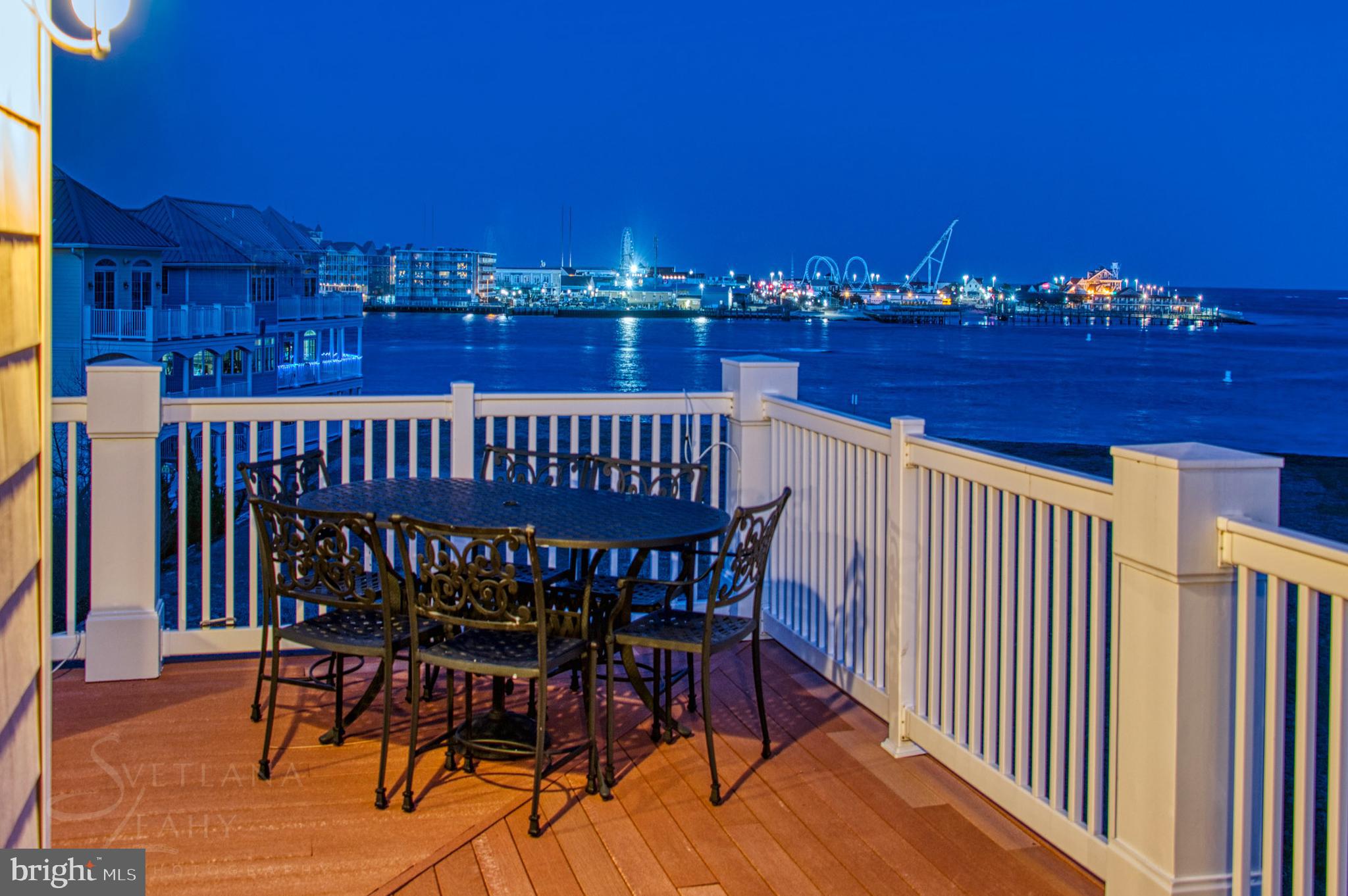 MARTHA'S  LANDING - Residential