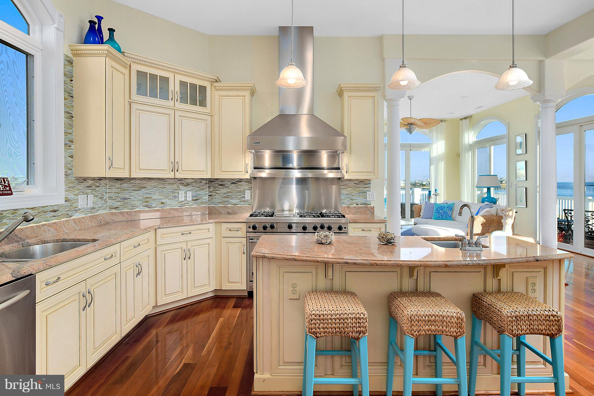 MARTHA'S  LANDING - Residential