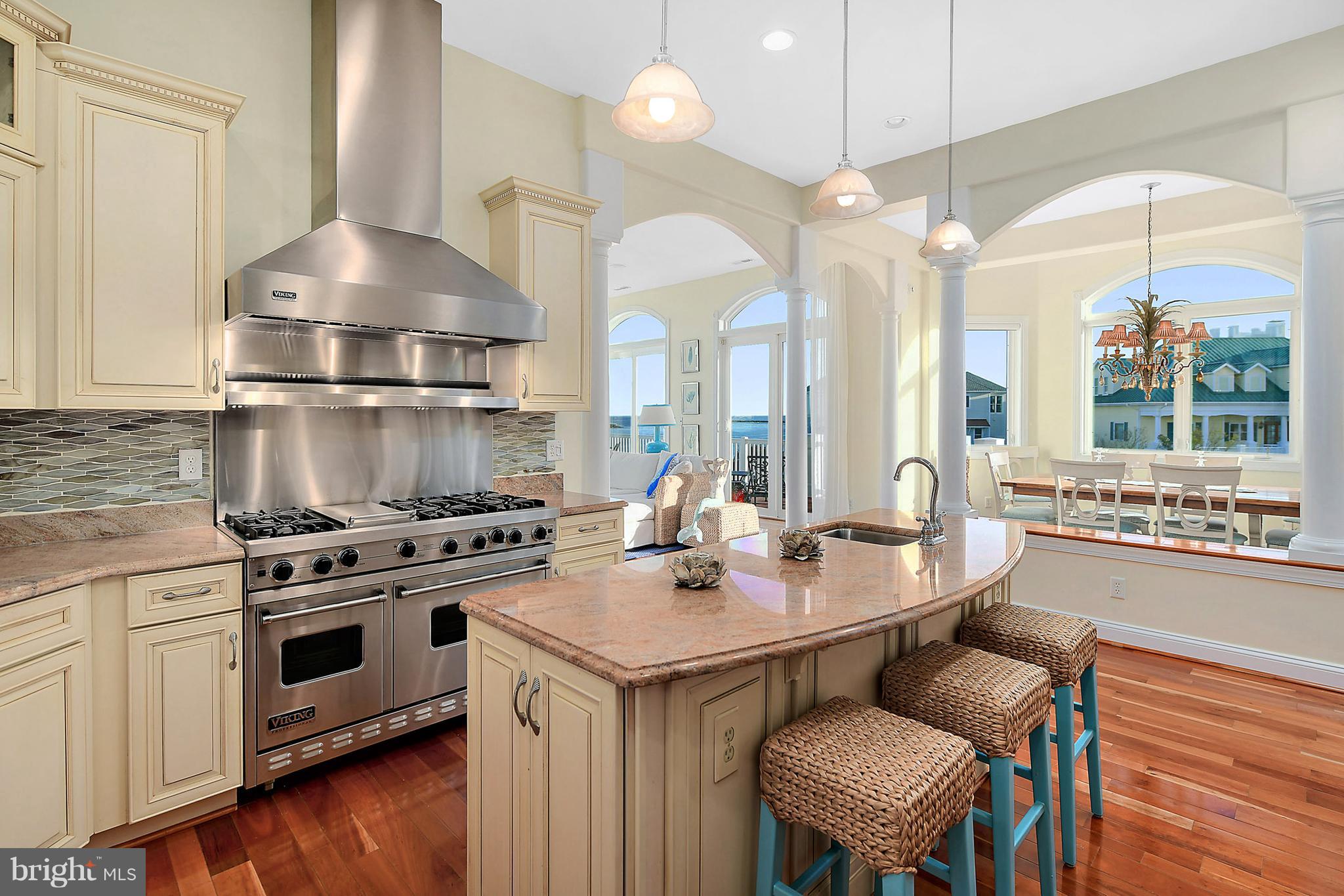 MARTHA'S  LANDING - Residential