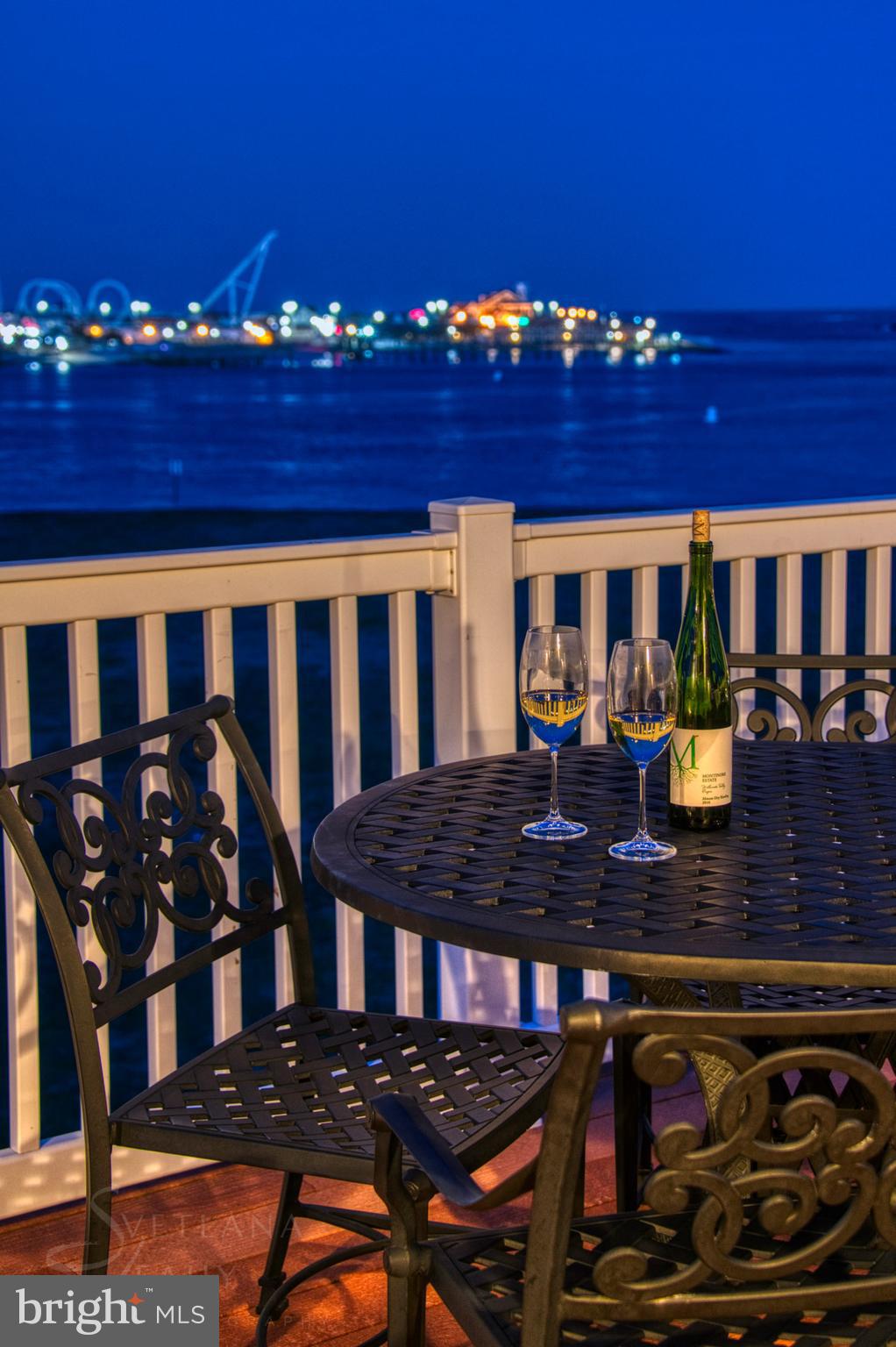 MARTHA'S  LANDING - Residential