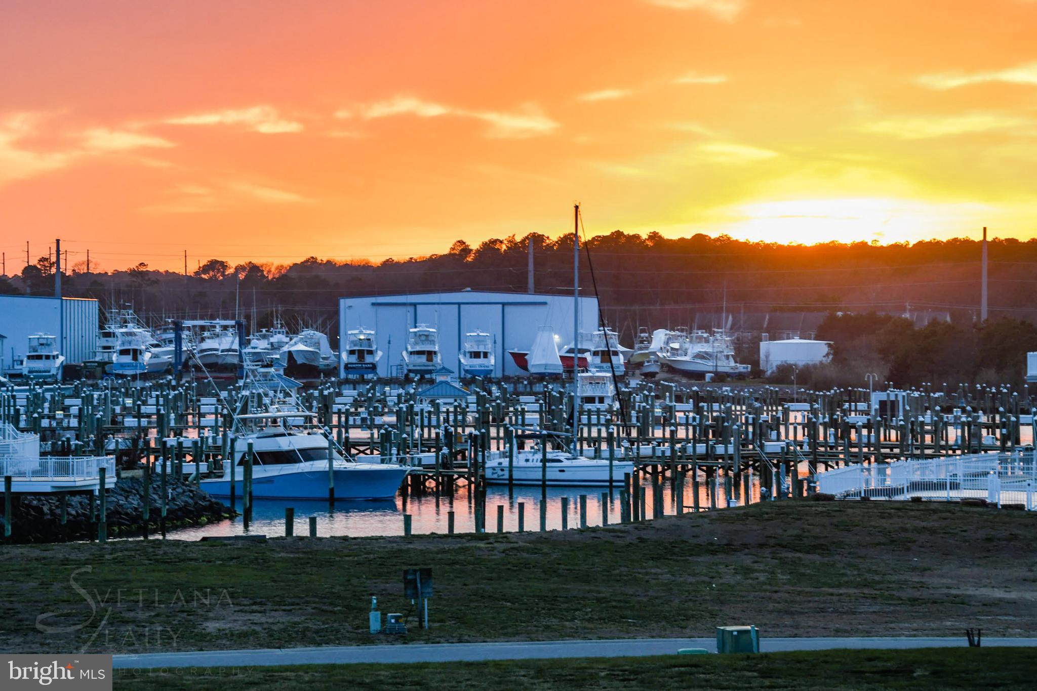 MARTHA'S  LANDING - Residential