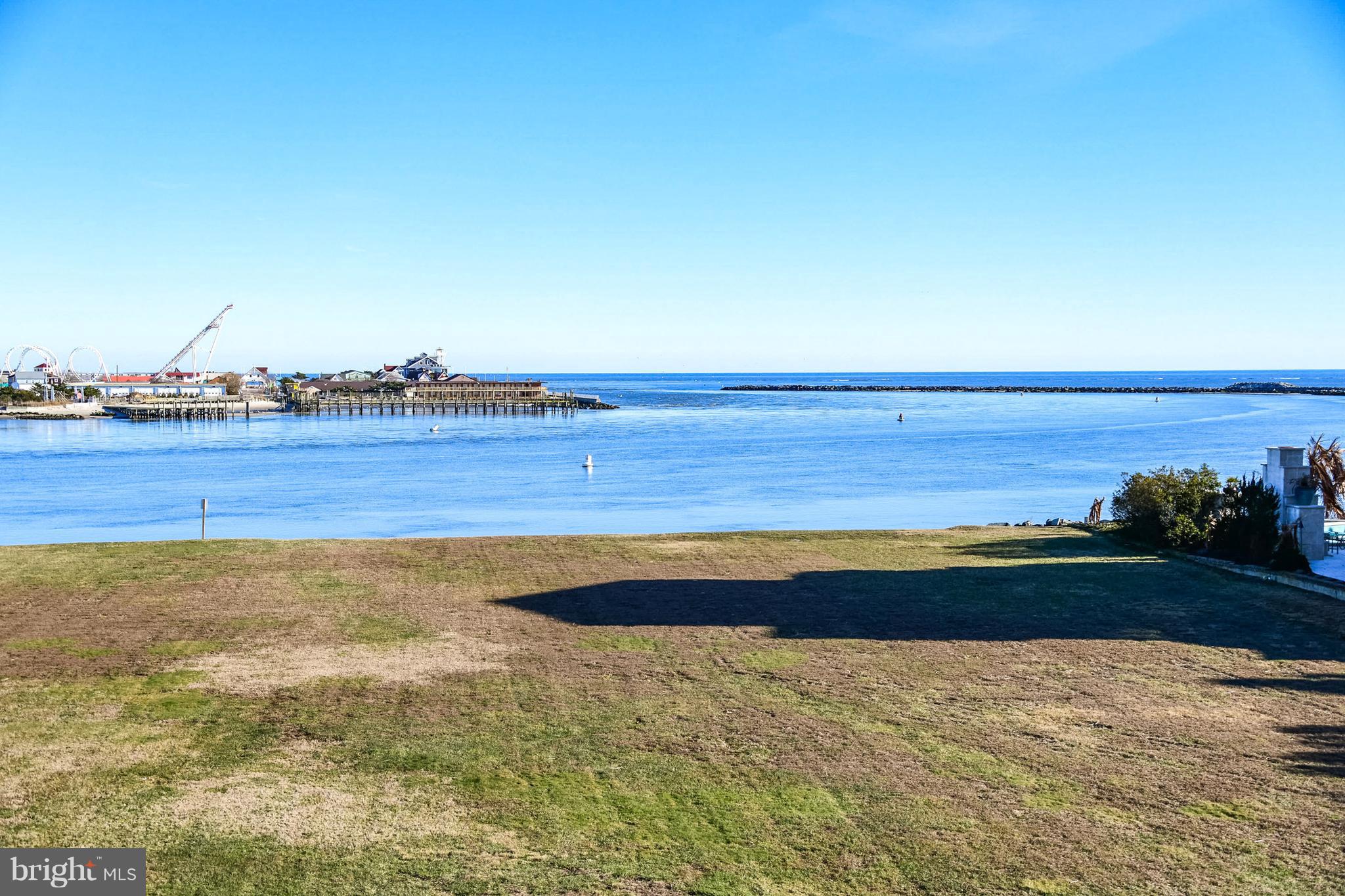 MARTHA'S  LANDING - Residential