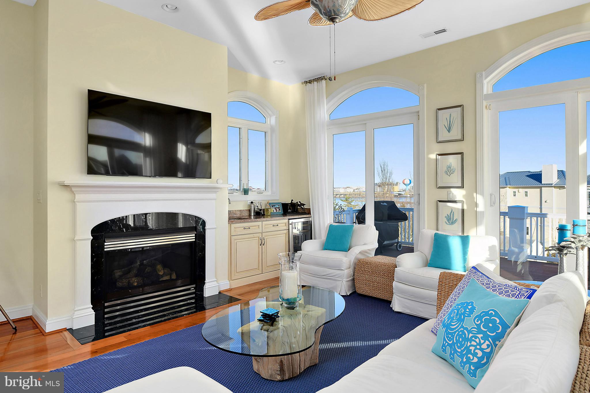 MARTHA'S  LANDING - Residential