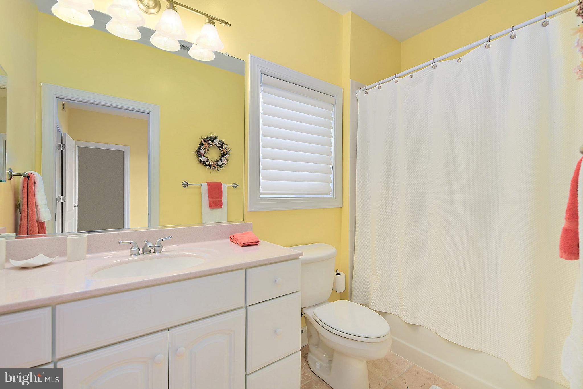 MARTHA'S  LANDING - Residential