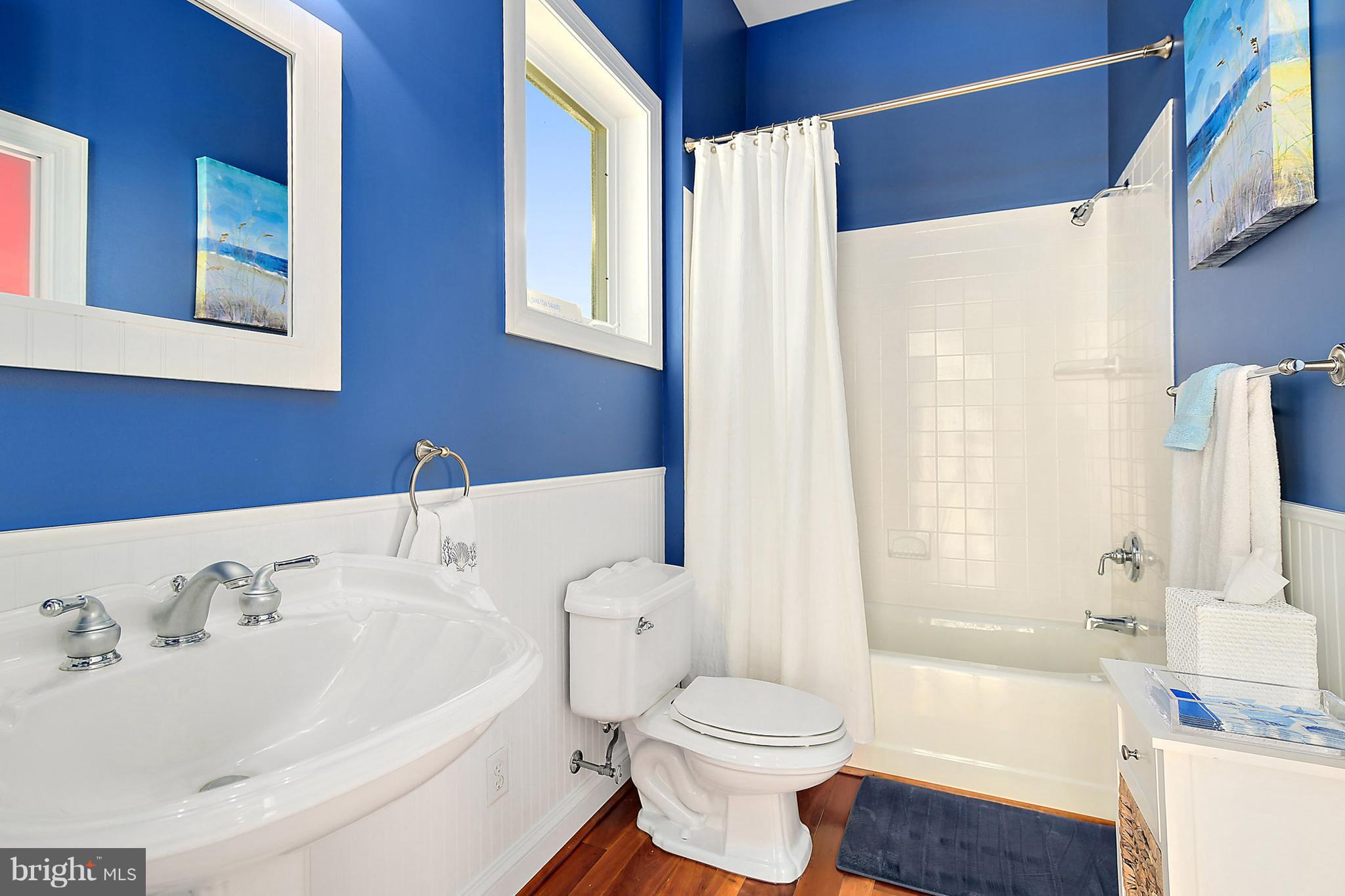 MARTHA'S  LANDING - Residential