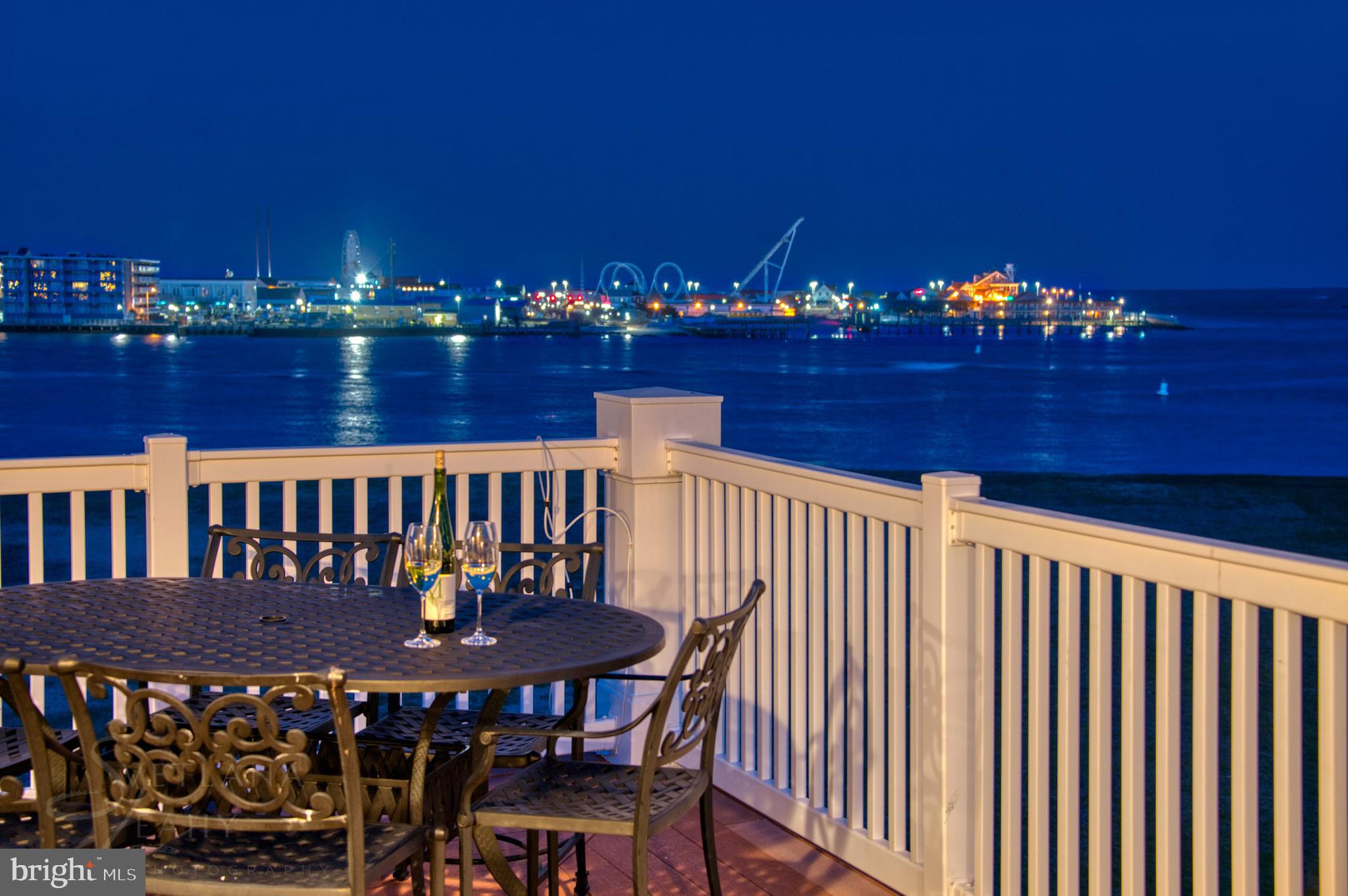 MARTHA'S  LANDING - Residential