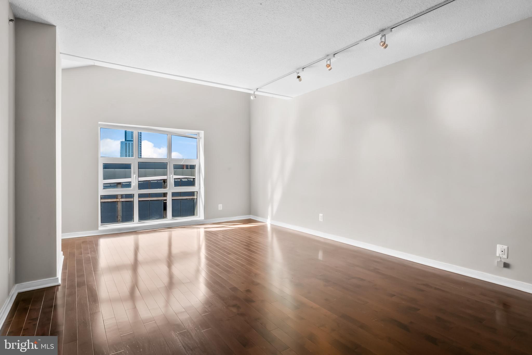 INNER HARBOR - Residential