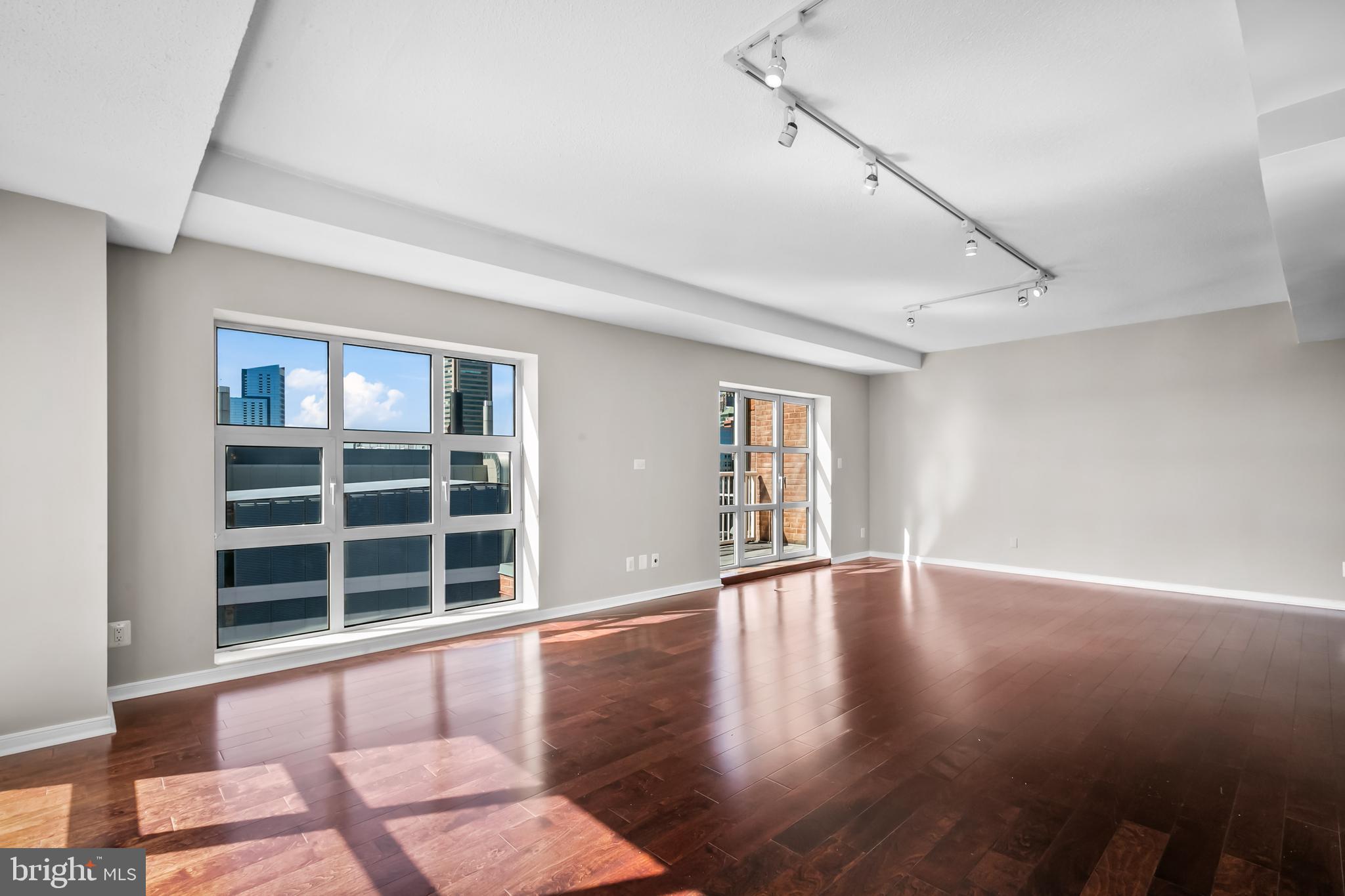 INNER HARBOR - Residential