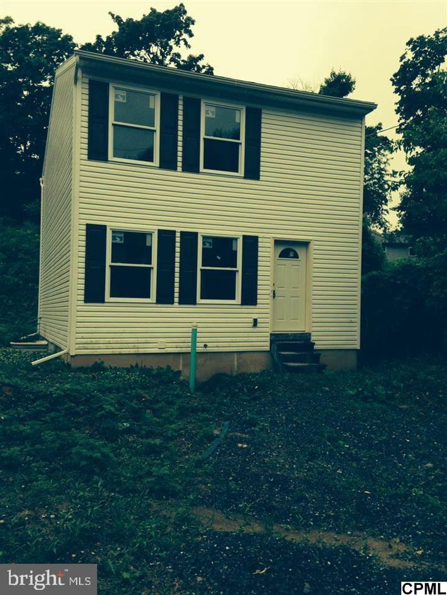3 bedrooms - 1.5 baths NEW CONSTRUCTION. Economical high efficiency York heat pump with central air. Stove, dishwasher and microwave included. Tenant pays electric. Landlord pays water, sewer and trash.  CALL LIST AGENT FOR ALL SHOWINGS. SECTION 8 ALLOWED. NO PETS.