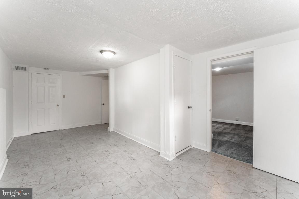 HIGHVIEW - Residential