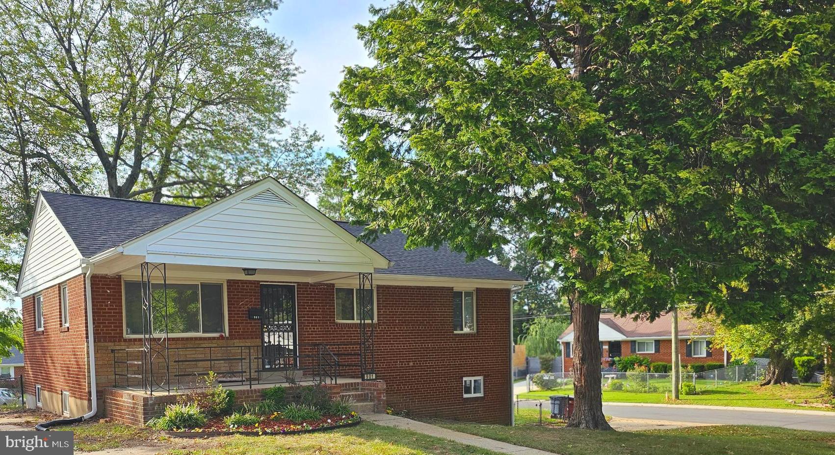 HIGHVIEW - Residential