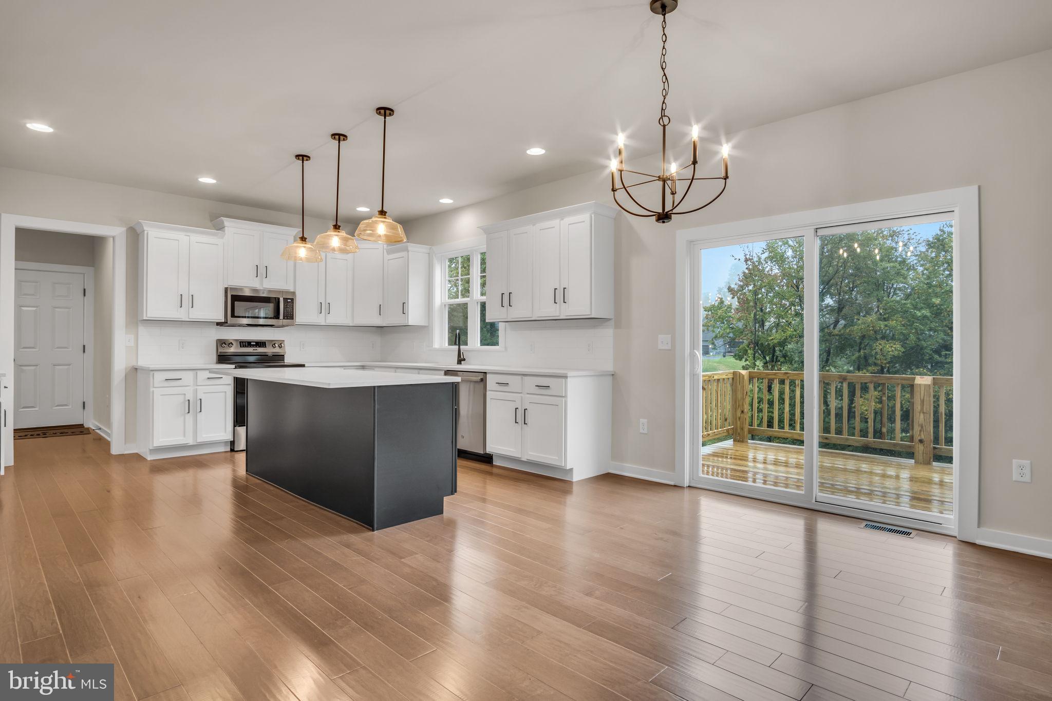 ROCKVILLE ESTATES - Residential