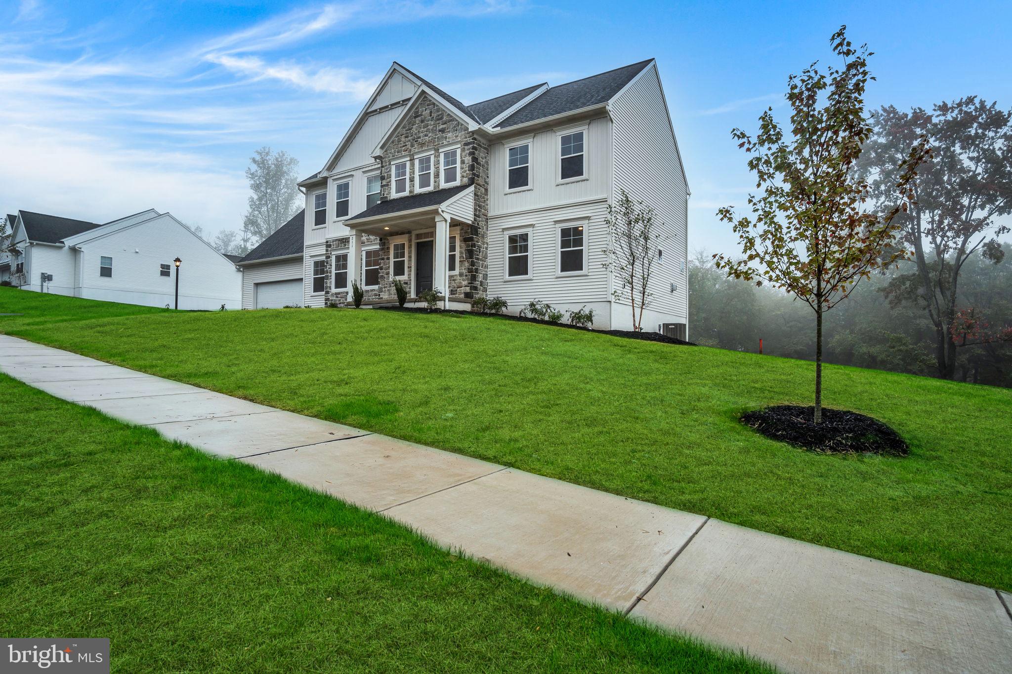 ROCKVILLE ESTATES - Residential