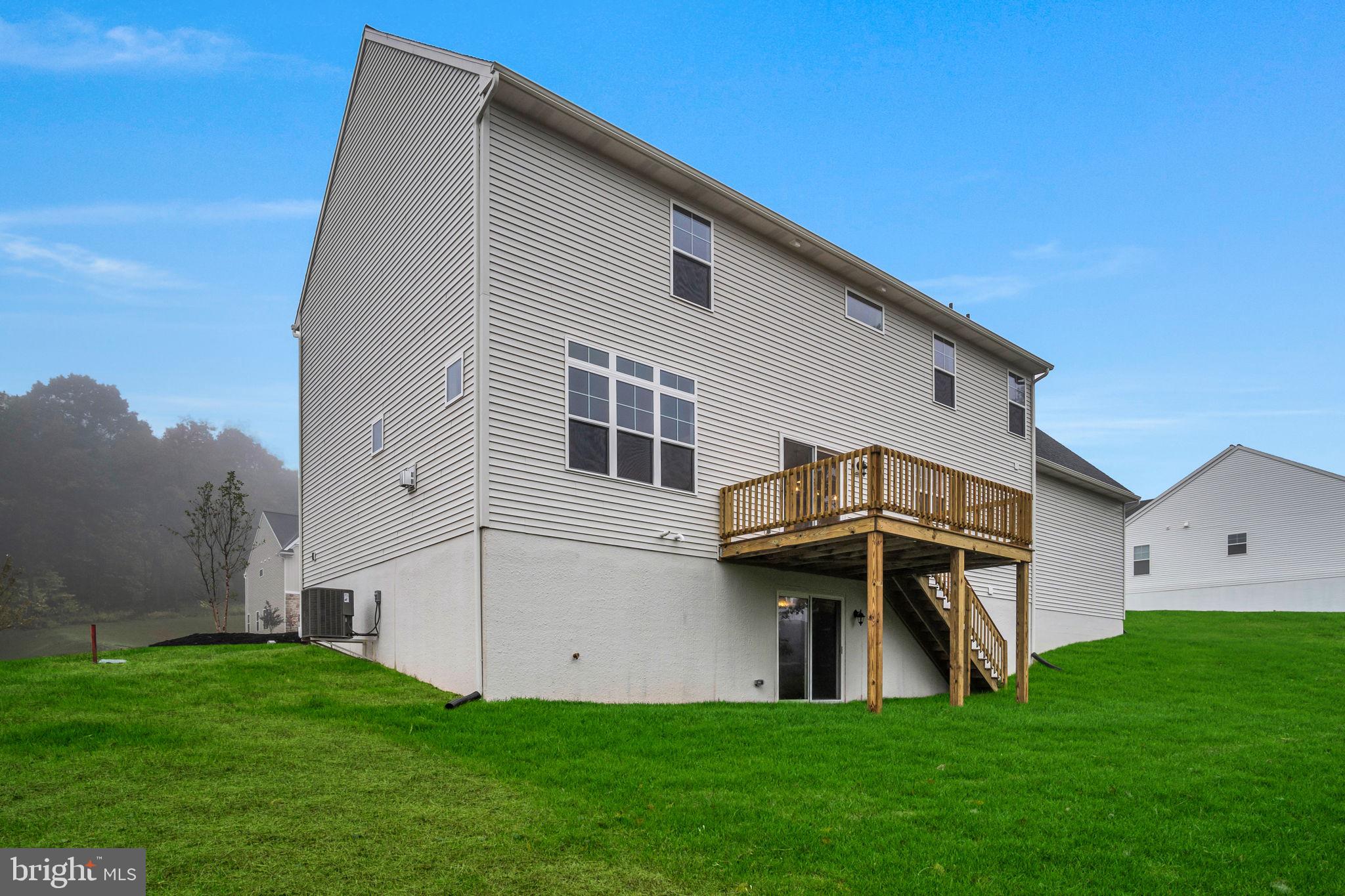 ROCKVILLE ESTATES - Residential