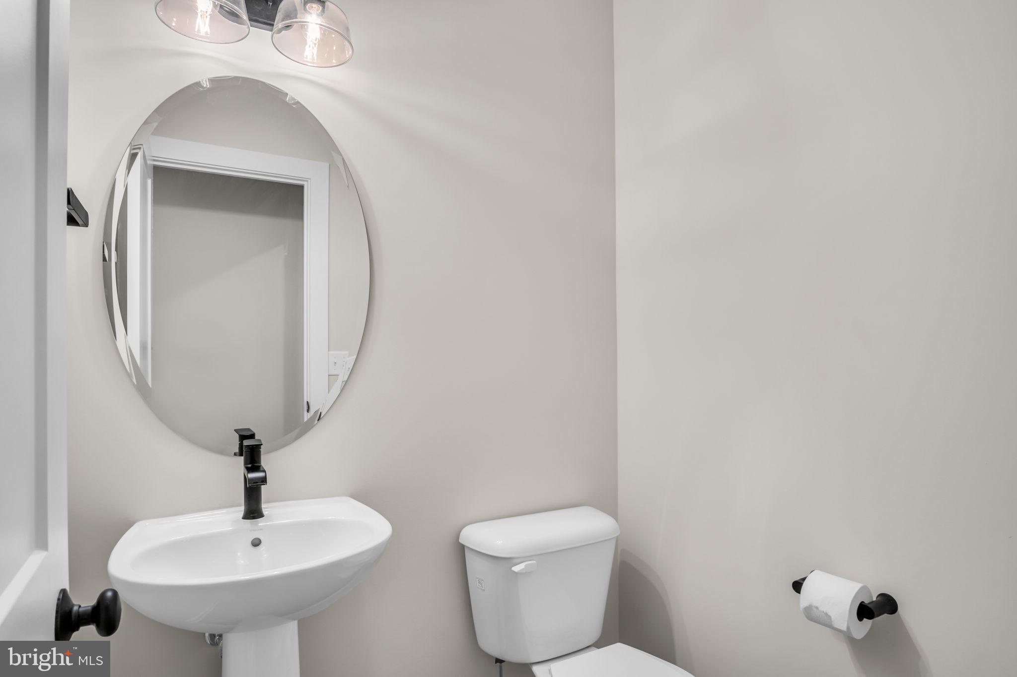 ROCKVILLE ESTATES - Residential