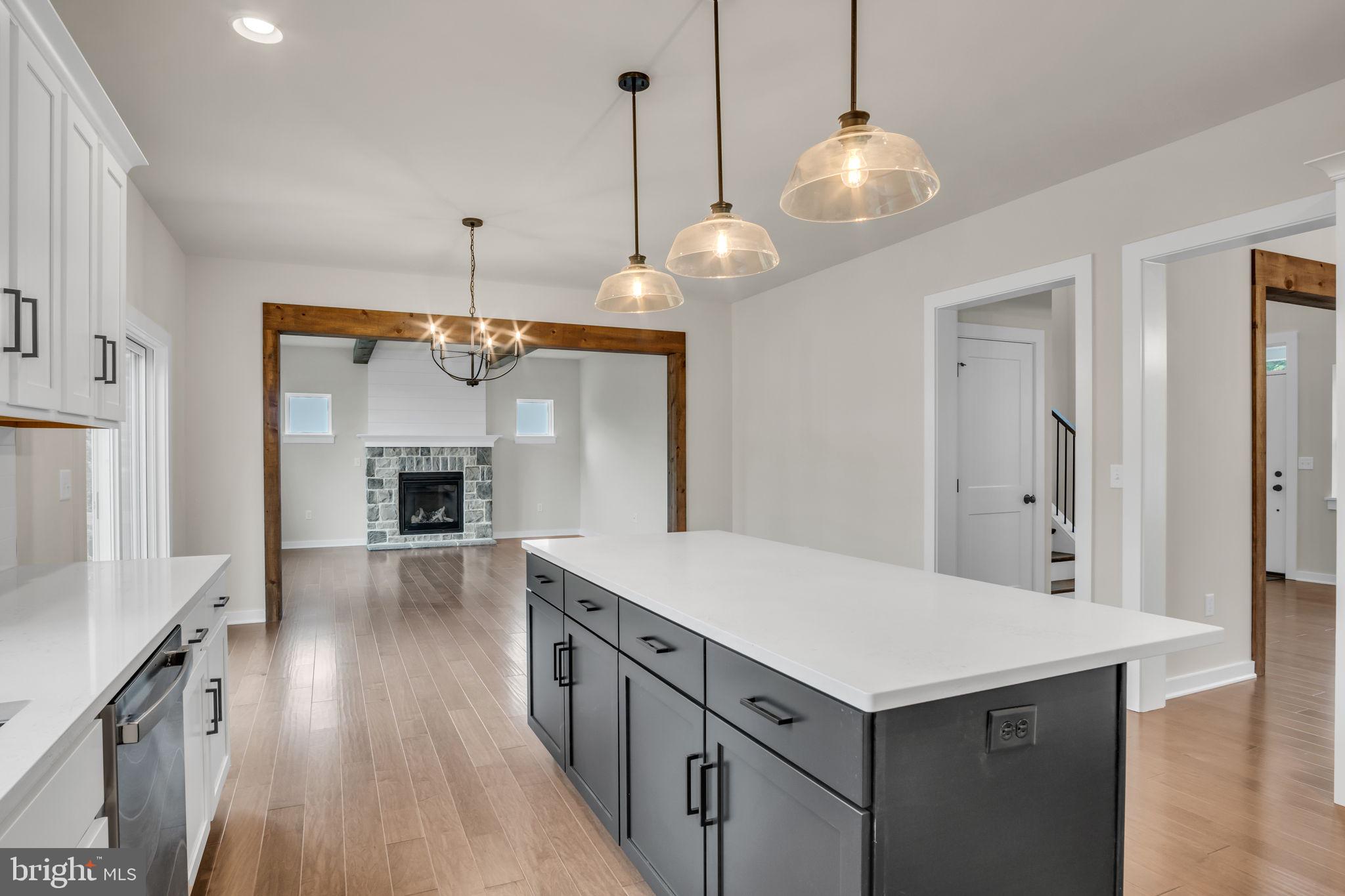 ROCKVILLE ESTATES - Residential