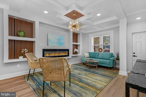 Townhouse For Sale - 441 N Lakewood Avenue<br/> BALTIMORE, MD 21224