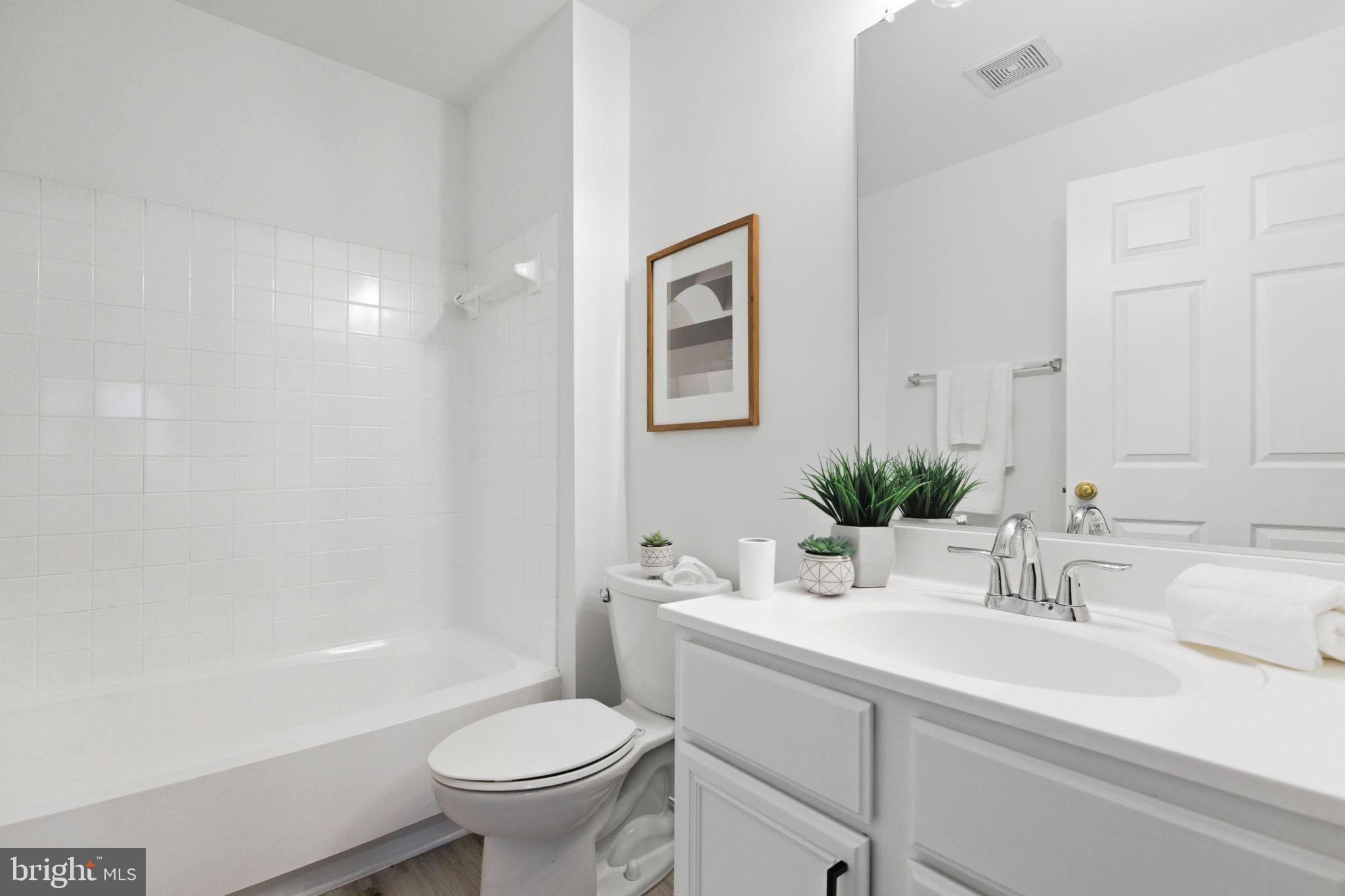 STRATFORD CONDOS - Residential