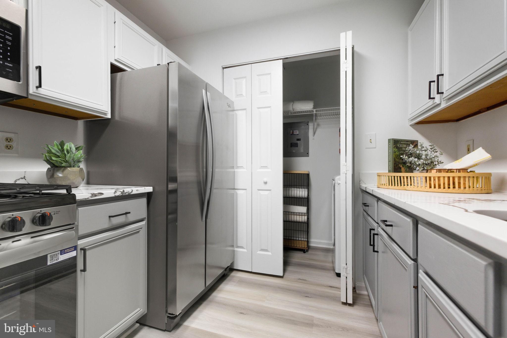 STRATFORD CONDOS - Residential