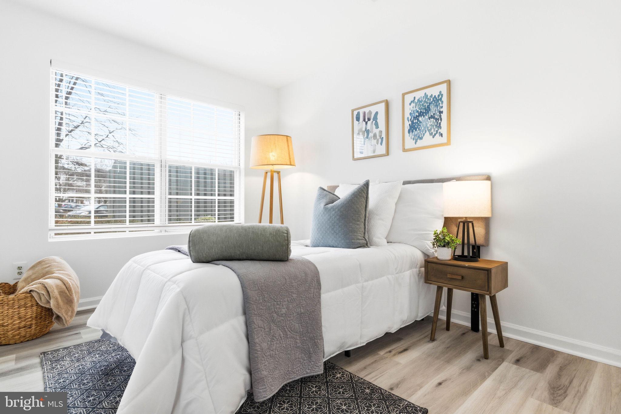 STRATFORD CONDOS - Residential