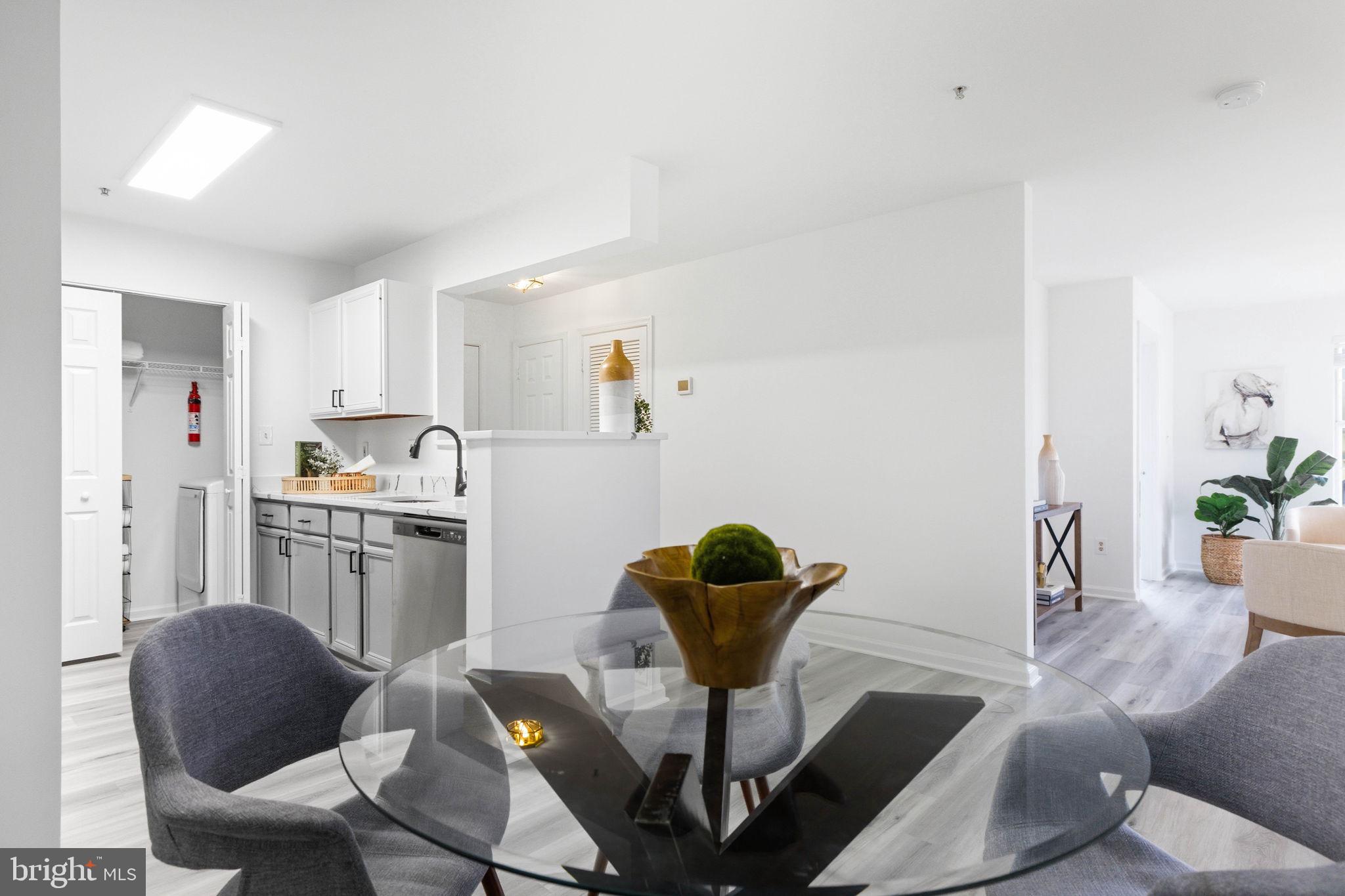 STRATFORD CONDOS - Residential