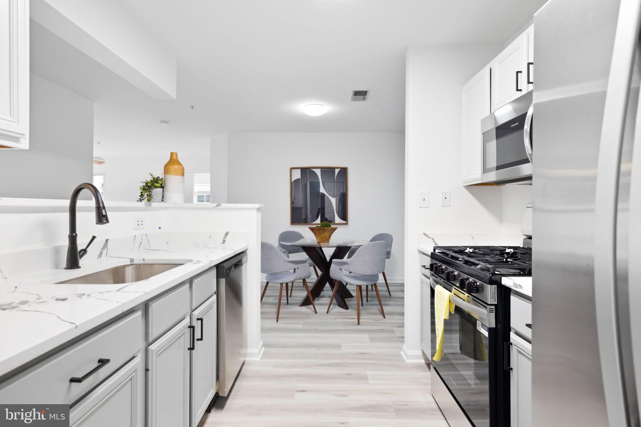 STRATFORD CONDOS - Residential