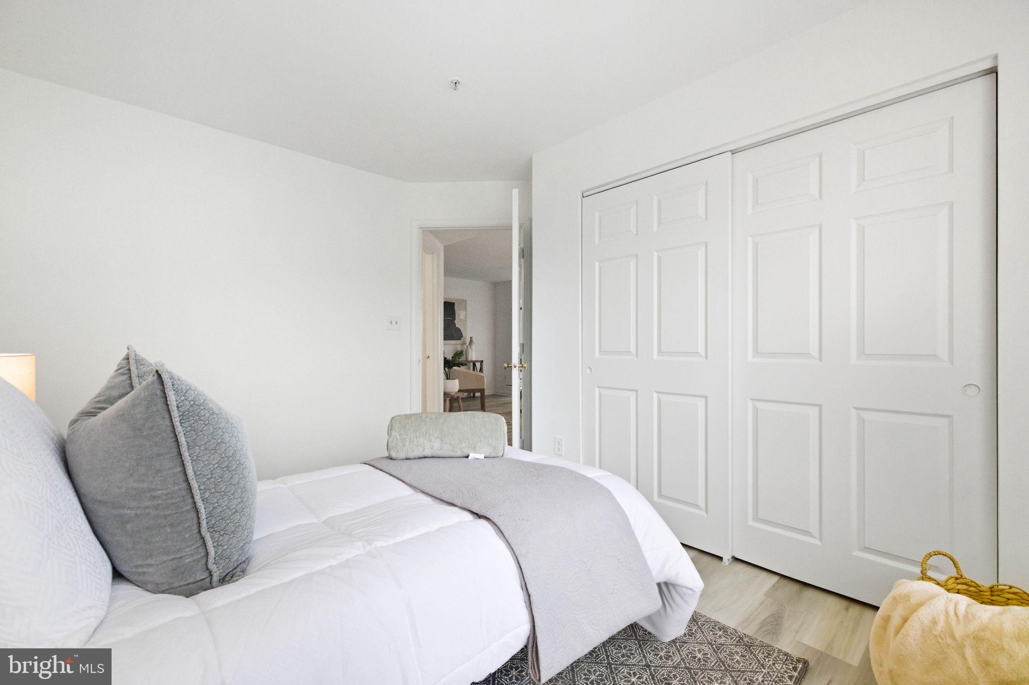 STRATFORD CONDOS - Residential