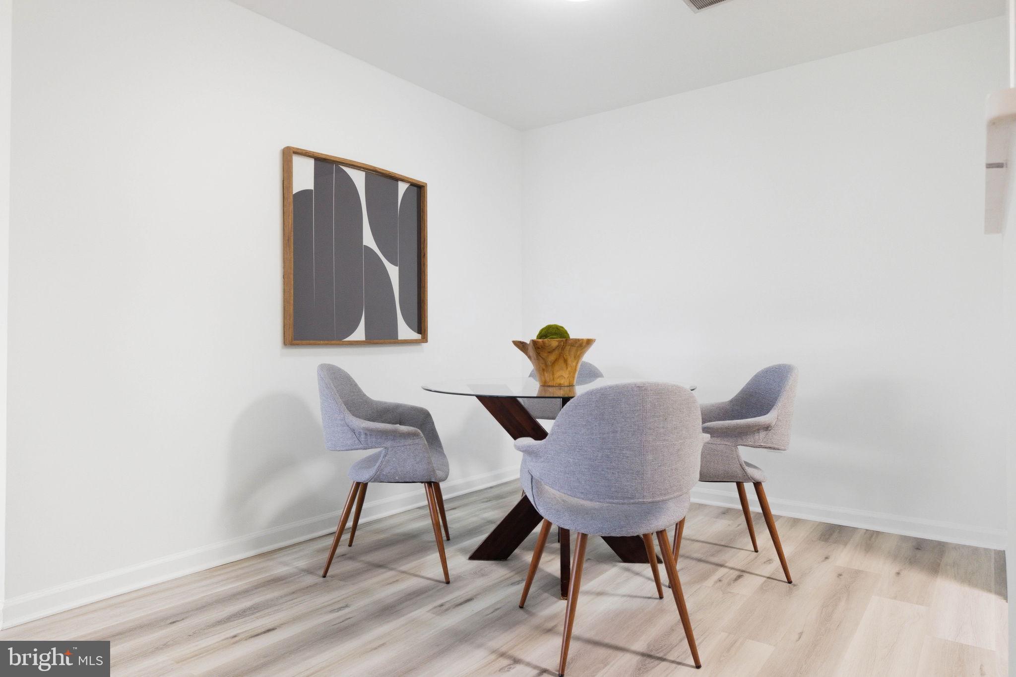 STRATFORD CONDOS - Residential