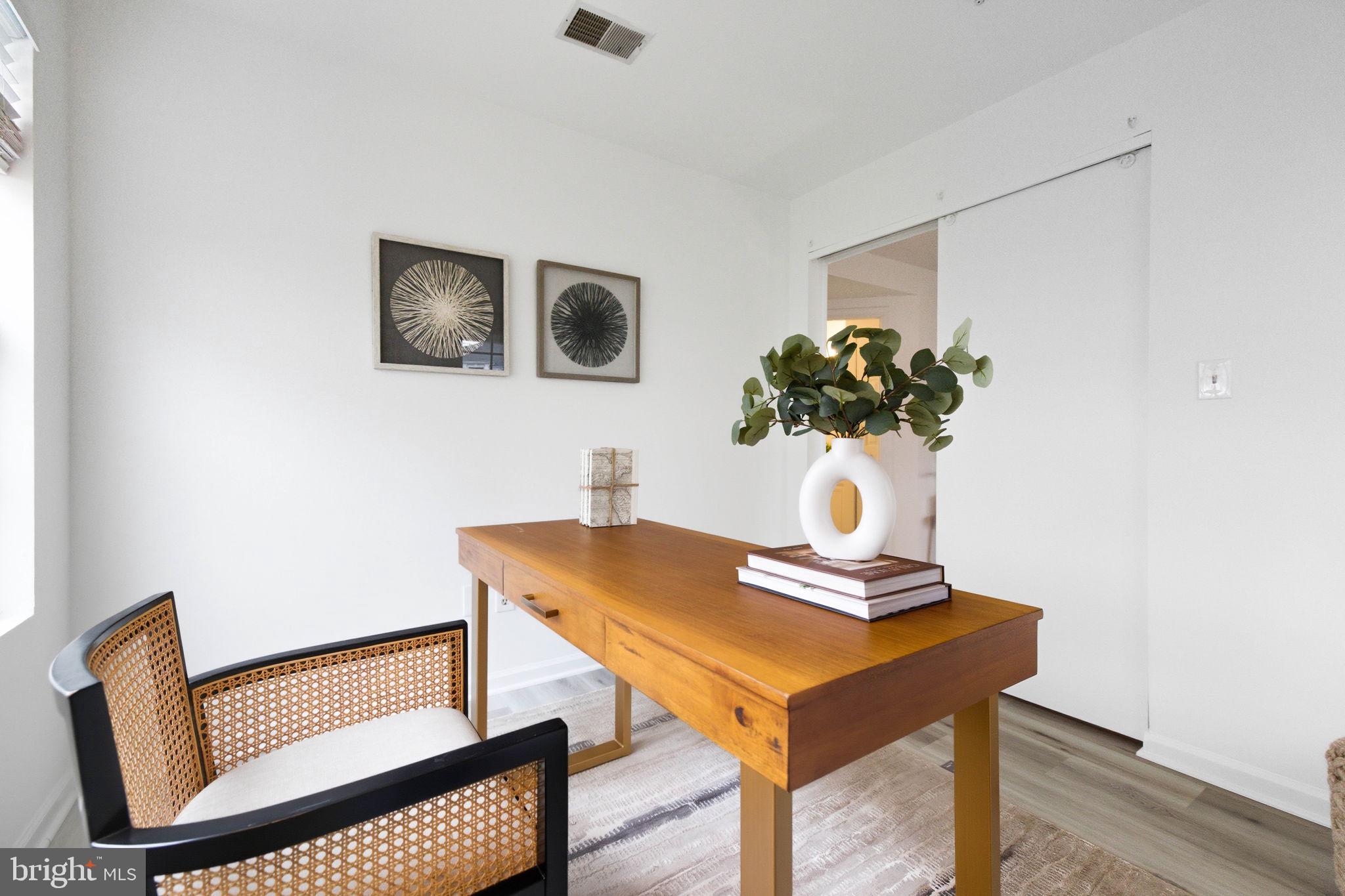 STRATFORD CONDOS - Residential