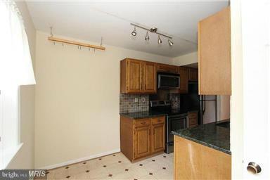 KENWOOD FOREST - Residential Lease