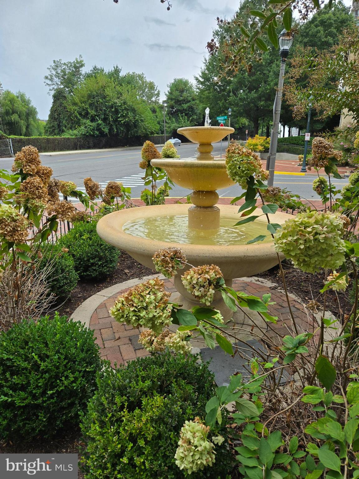 WHITE FLINT STATION - Residential