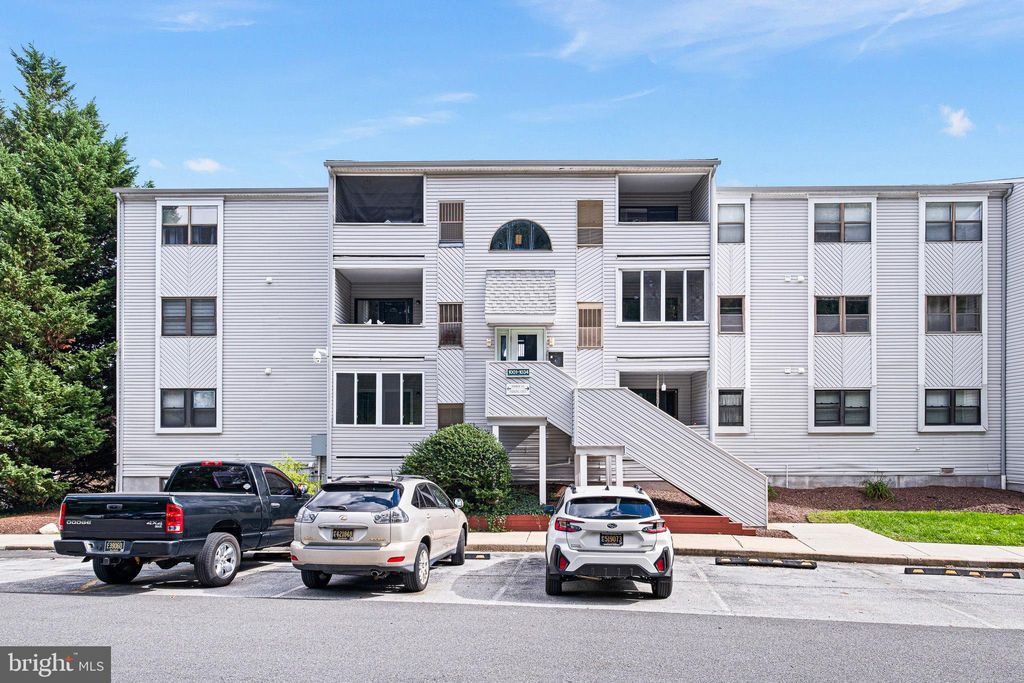 Photo of 1001 Governor House Circle #103, WILMINGTON, DE 19809 (MLS # DENC2090896)