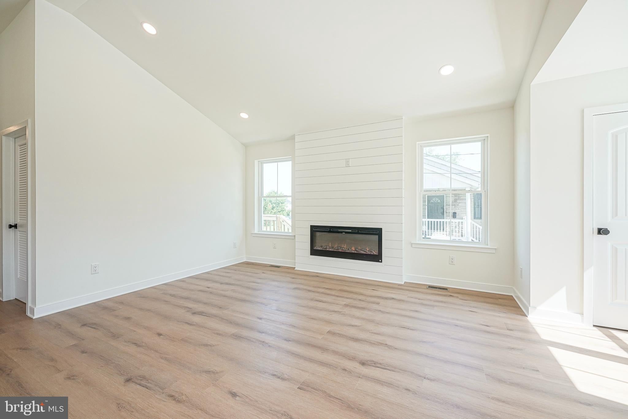 127 NEWTON AVENUE