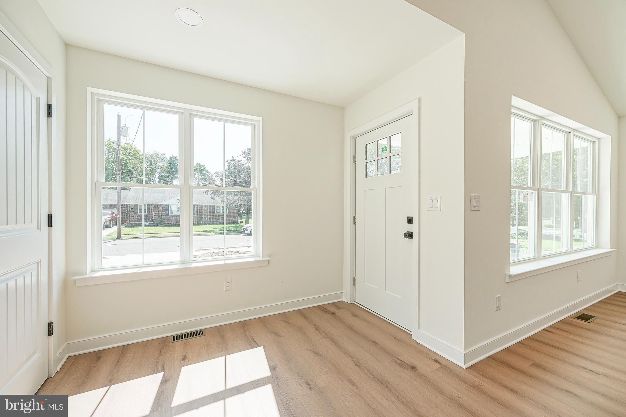 127 NEWTON AVENUE