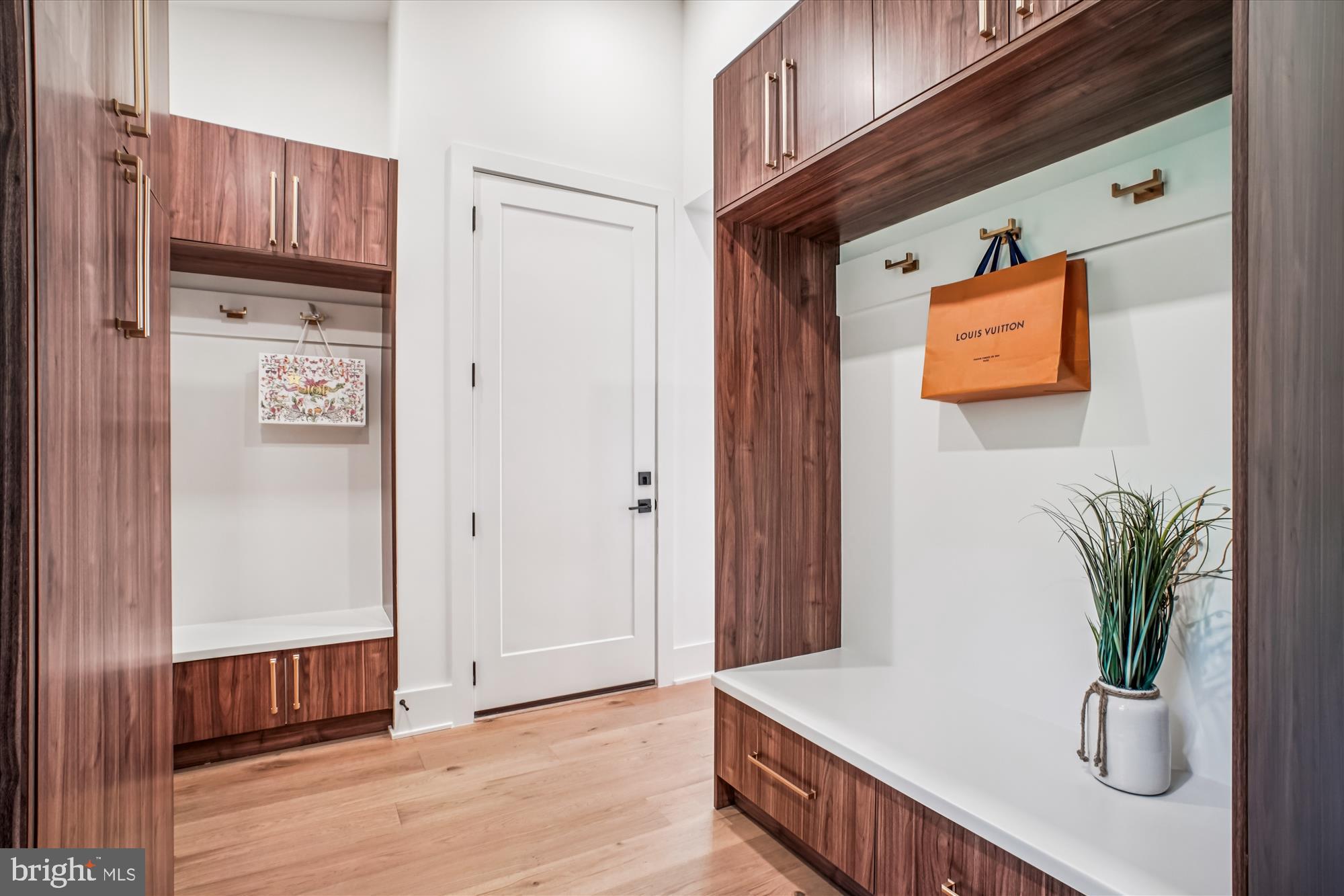 BEL AIR - Residential