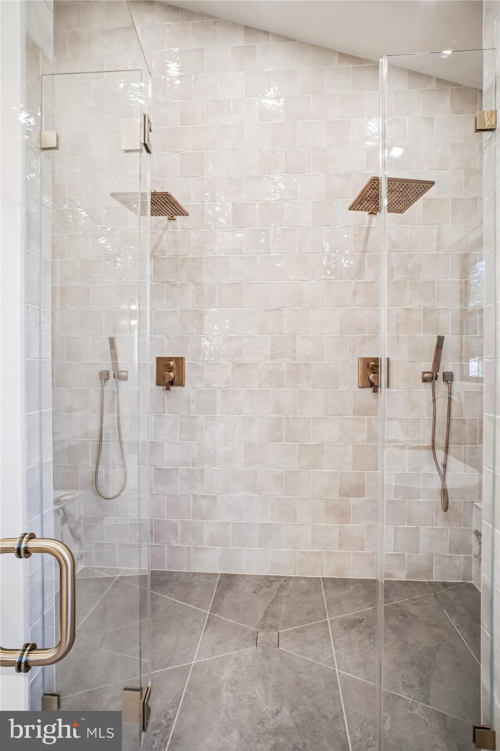 BEL AIR - Residential