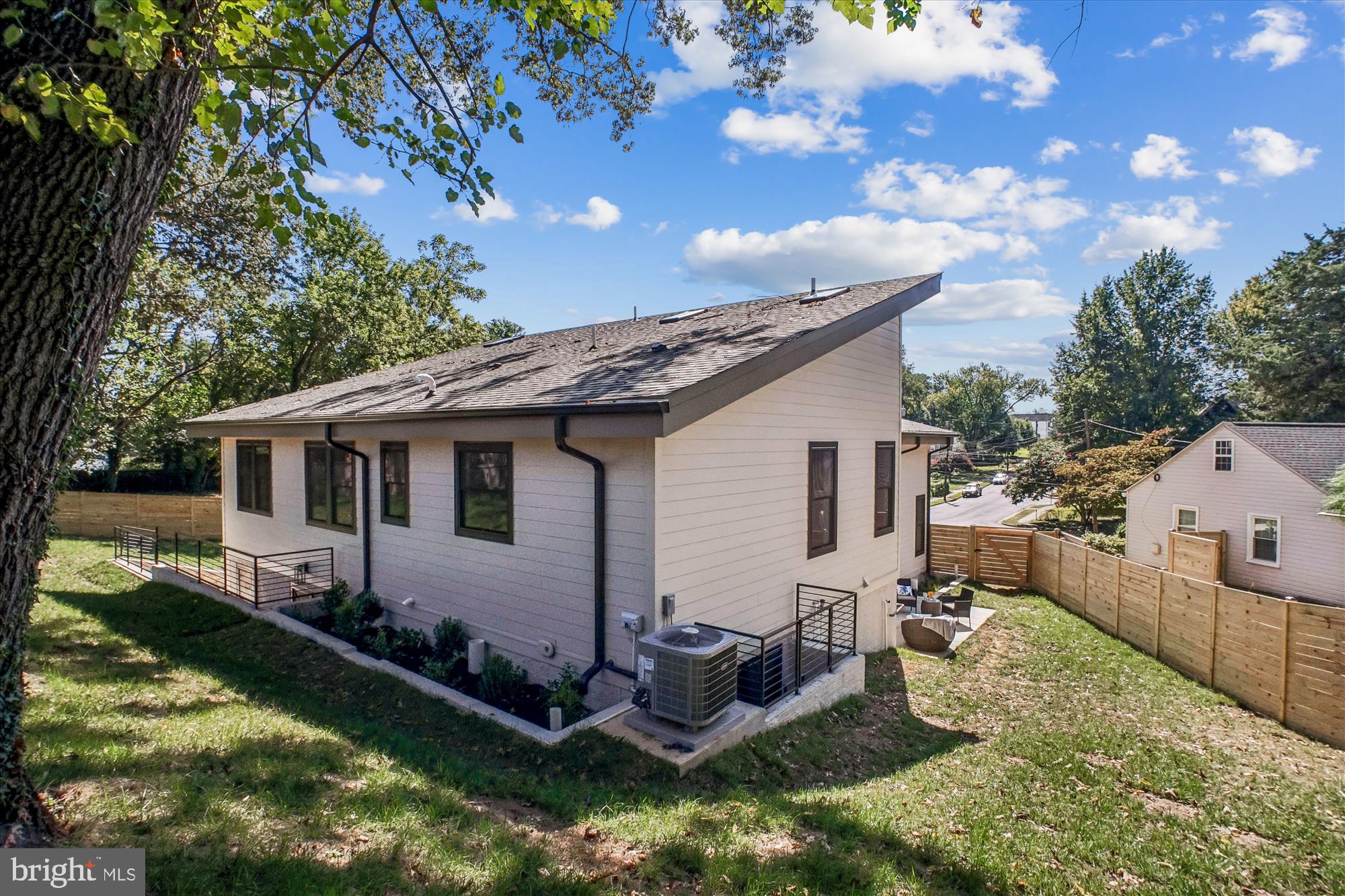 BEL AIR - Residential