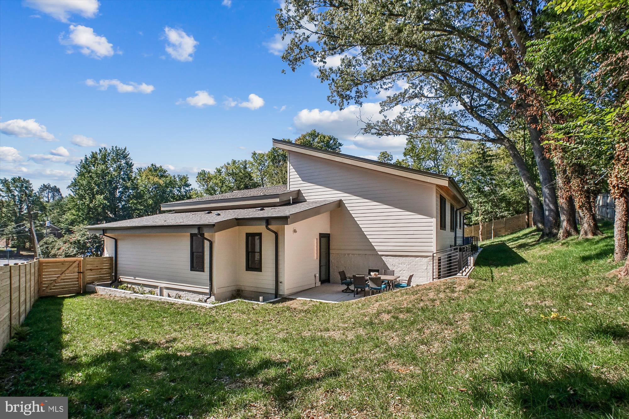 BEL AIR - Residential