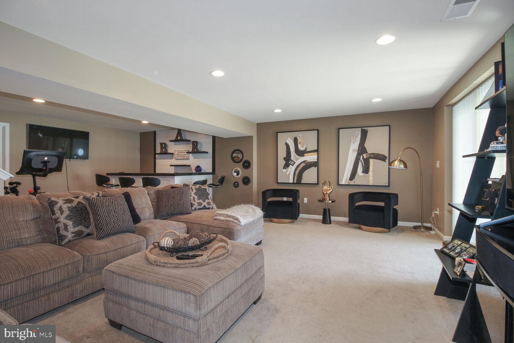 ROCK HALL - Residential