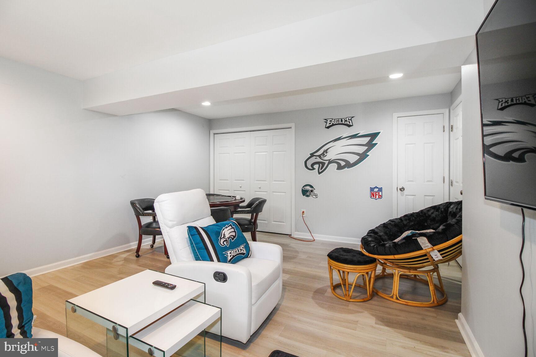 ROCK HALL - Residential