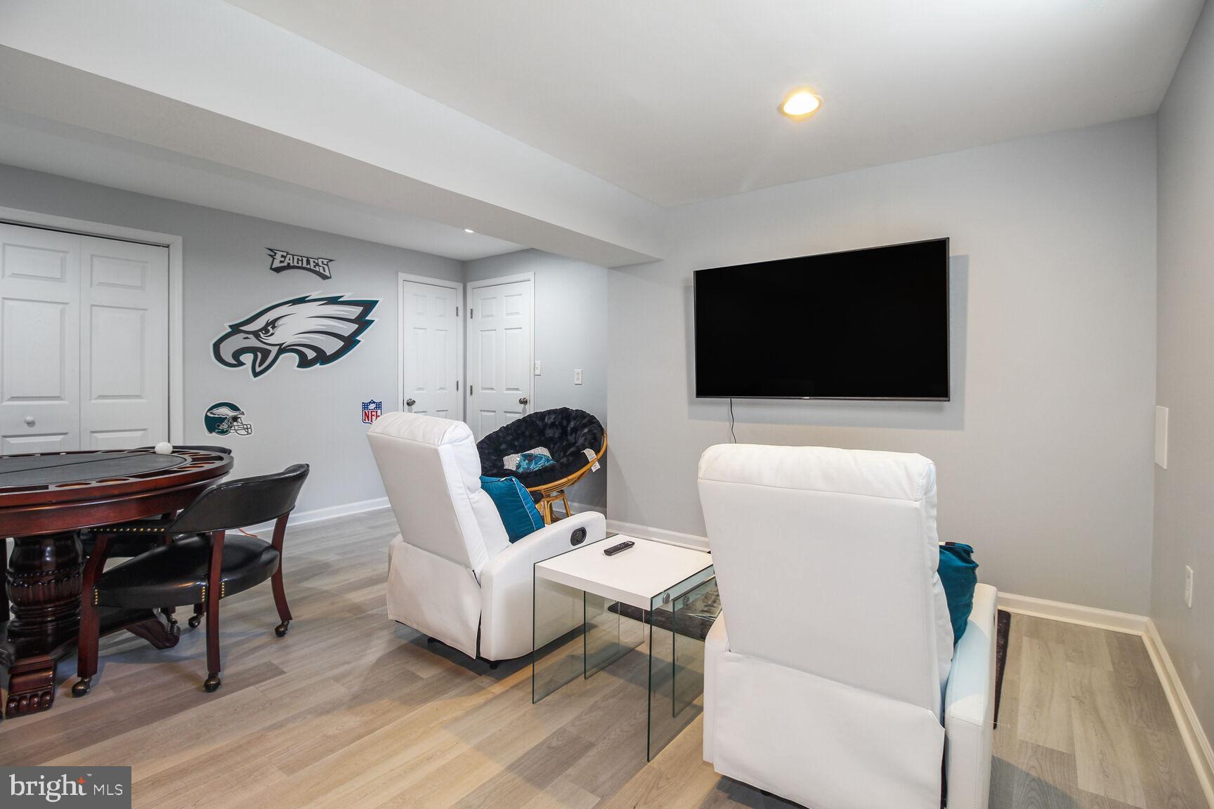 ROCK HALL - Residential