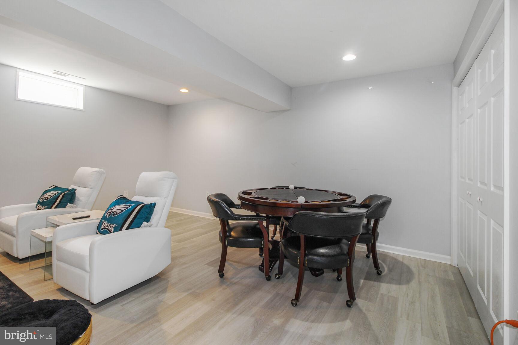 ROCK HALL - Residential