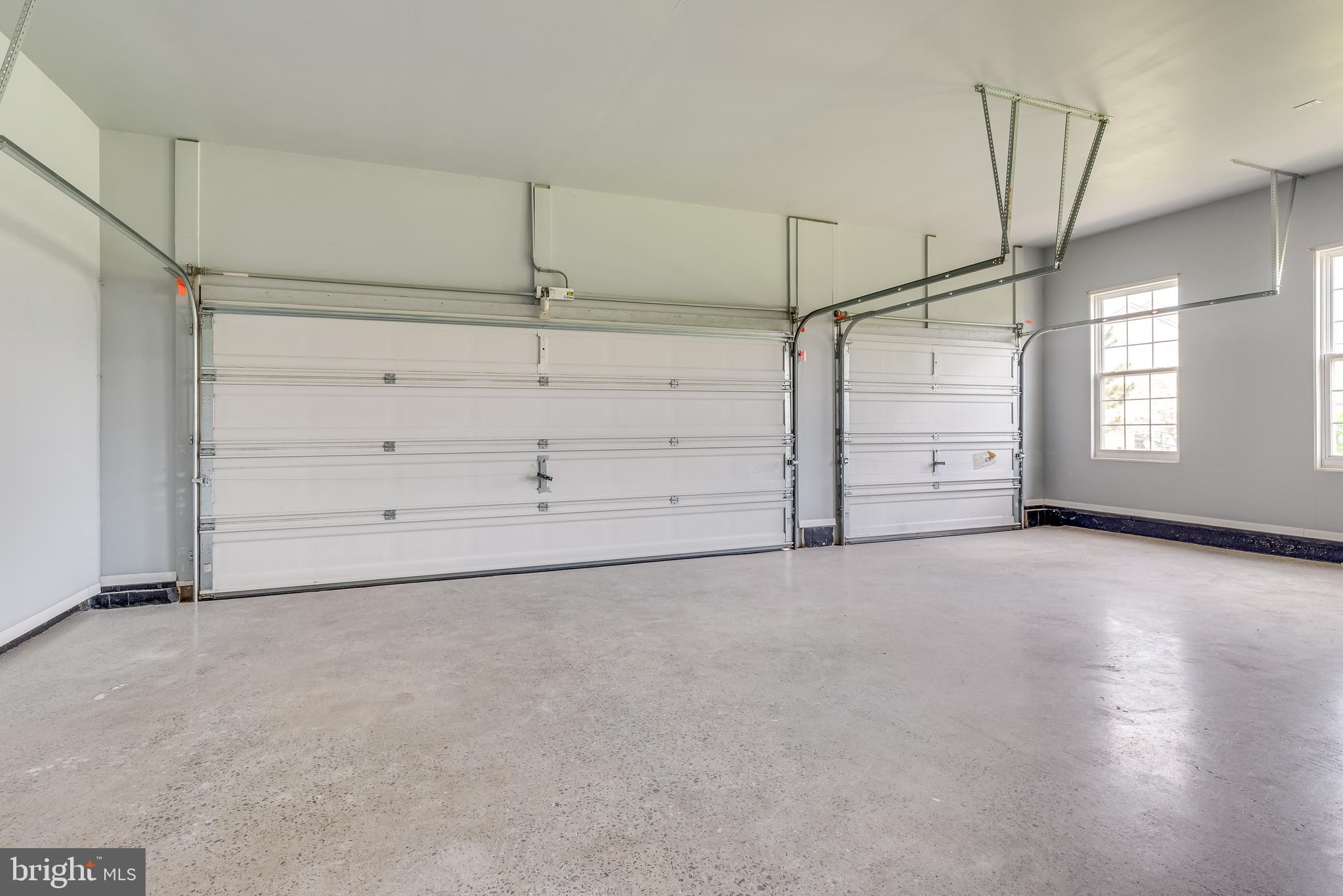 SPRUCE HILL ESTATES - Residential