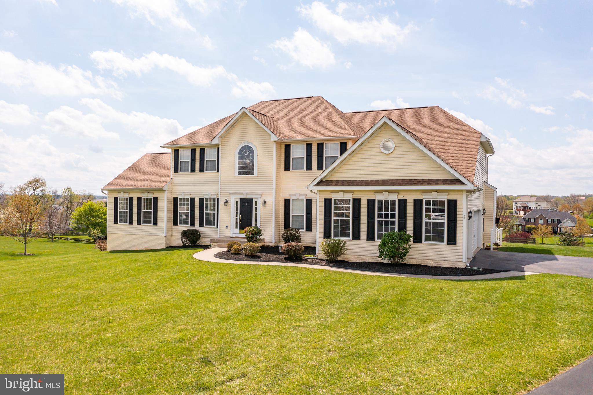 SPRUCE HILL ESTATES - Residential