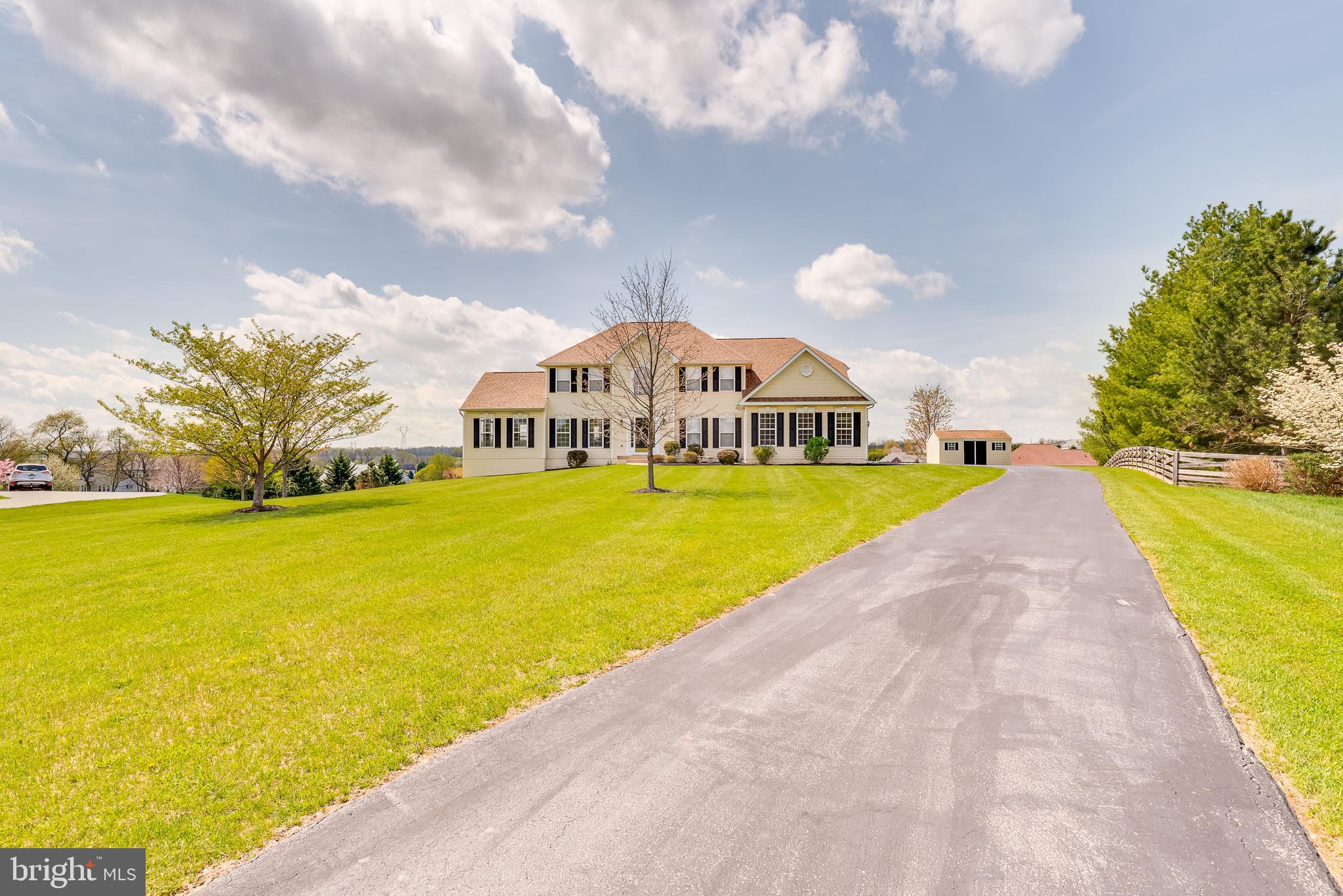 SPRUCE HILL ESTATES - Residential