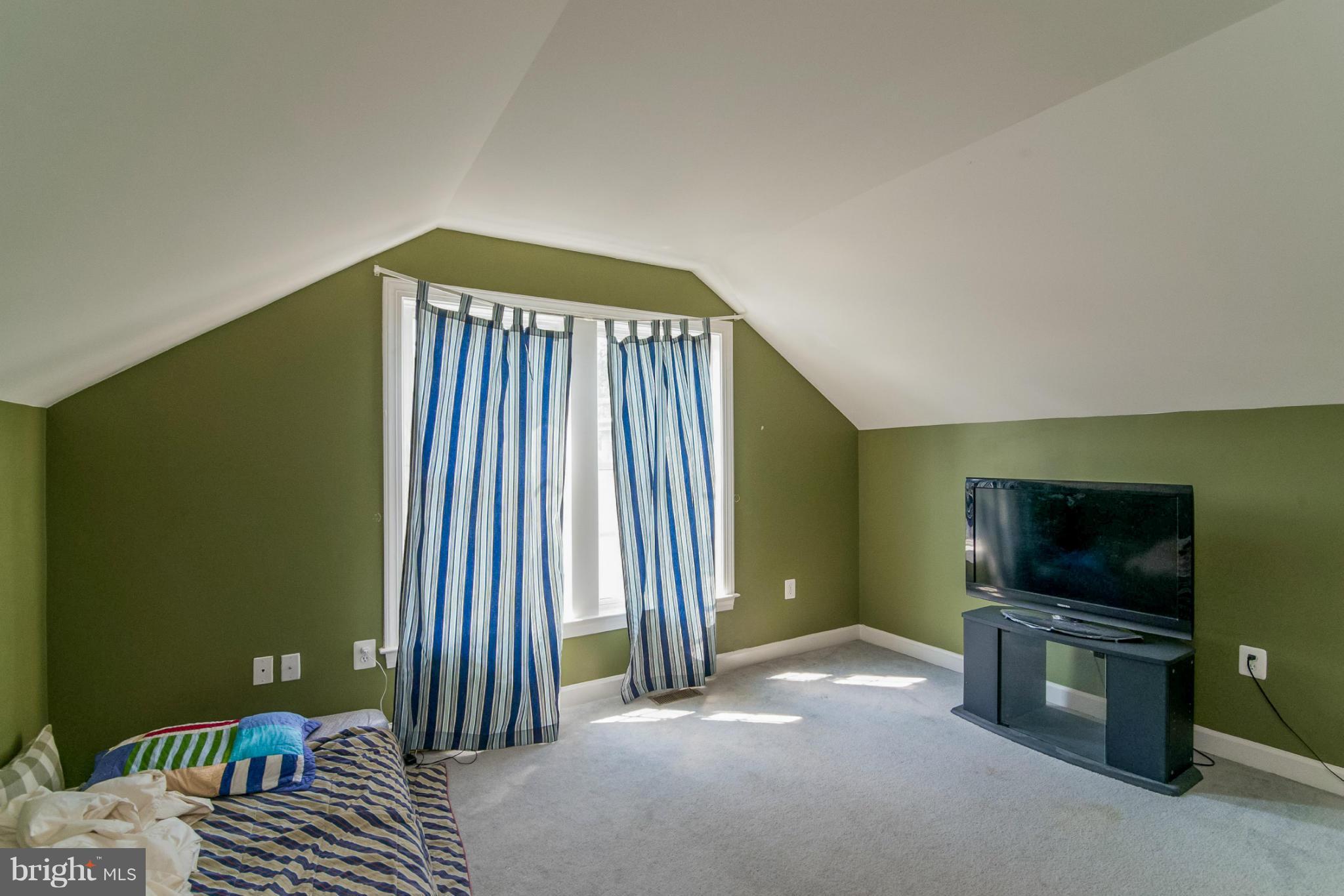 VILLAGES OF DORCHESTER - Residential